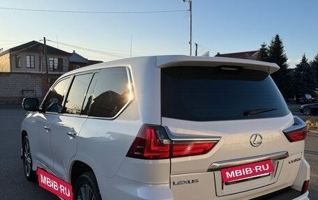 Lexus LX III, 2015 год, 5 750 000 рублей, 6 фотография