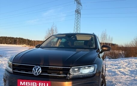 Volkswagen Tiguan II, 2019 год, 2 900 000 рублей, 2 фотография