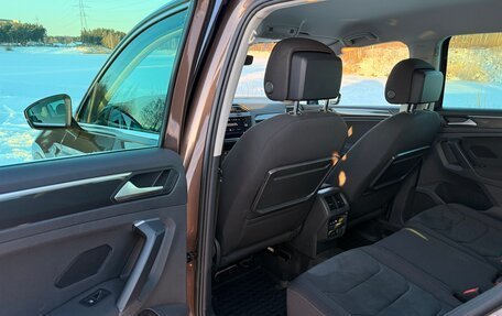 Volkswagen Tiguan II, 2019 год, 2 900 000 рублей, 10 фотография