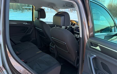 Volkswagen Tiguan II, 2019 год, 2 900 000 рублей, 11 фотография