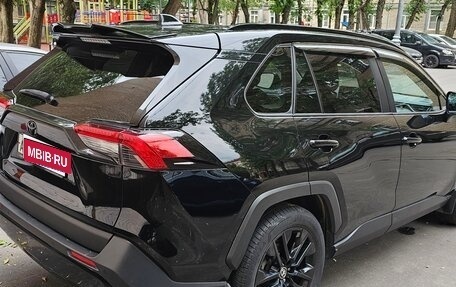 Toyota RAV4, 2020 год, 3 900 000 рублей, 3 фотография