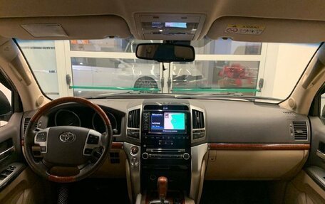 Toyota Land Cruiser 200, 2013 год, 3 810 000 рублей, 12 фотография