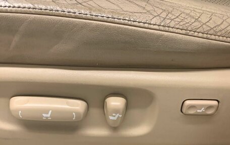 Toyota Land Cruiser 200, 2013 год, 3 810 000 рублей, 24 фотография