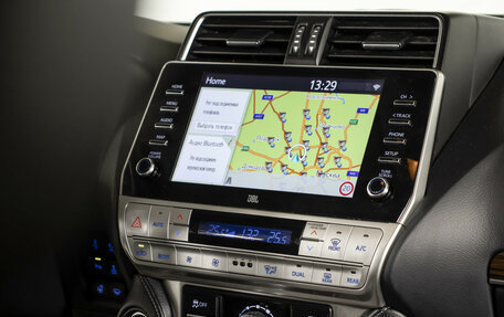 Toyota Land Cruiser Prado 150 рестайлинг 2, 2021 год, 6 488 000 рублей, 13 фотография