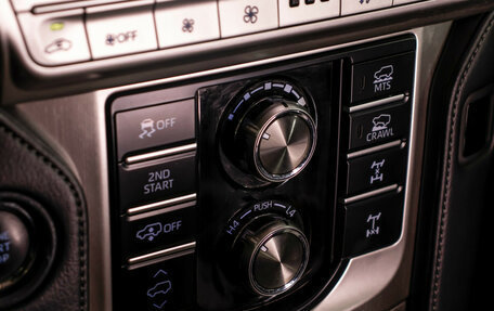 Toyota Land Cruiser Prado 150 рестайлинг 2, 2021 год, 6 488 000 рублей, 23 фотография