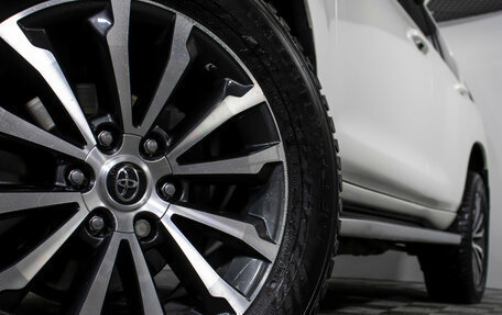 Toyota Land Cruiser Prado 150 рестайлинг 2, 2021 год, 6 488 000 рублей, 31 фотография