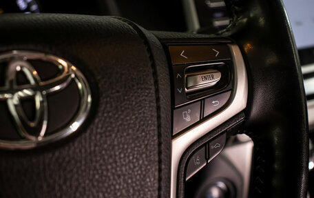 Toyota Land Cruiser Prado 150 рестайлинг 2, 2021 год, 6 488 000 рублей, 26 фотография