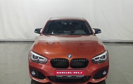 BMW 1 серия, 2019 год, 1 950 000 рублей, 2 фотография