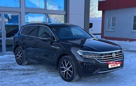 Volkswagen Touareg III, 2019 год, 6 200 000 рублей, 3 фотография