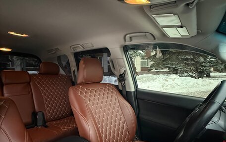 Toyota Land Cruiser Prado 150 рестайлинг 2, 2017 год, 4 900 000 рублей, 13 фотография