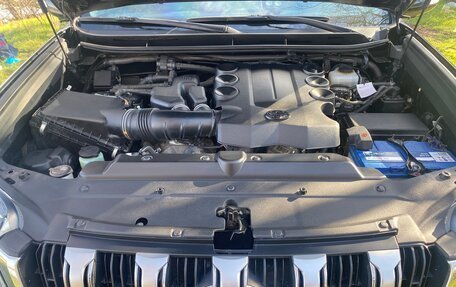 Toyota Land Cruiser Prado 150 рестайлинг 2, 2016 год, 4 800 000 рублей, 15 фотография