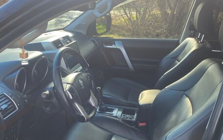 Toyota Land Cruiser Prado 150 рестайлинг 2, 2016 год, 4 800 000 рублей, 18 фотография