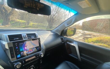 Toyota Land Cruiser Prado 150 рестайлинг 2, 2016 год, 4 800 000 рублей, 25 фотография