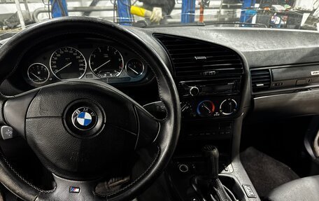 BMW 3 серия, 1993 год, 850 000 рублей, 3 фотография