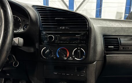 BMW 3 серия, 1993 год, 850 000 рублей, 16 фотография