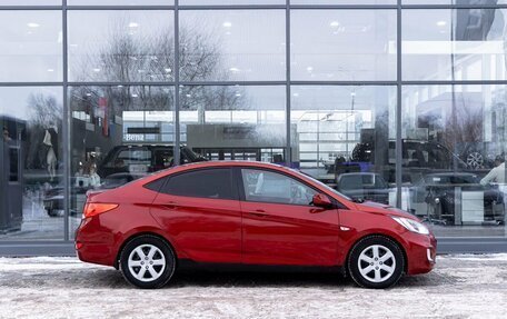 Hyundai Solaris II рестайлинг, 2011 год, 750 000 рублей, 8 фотография