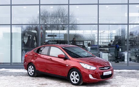 Hyundai Solaris II рестайлинг, 2011 год, 750 000 рублей, 5 фотография