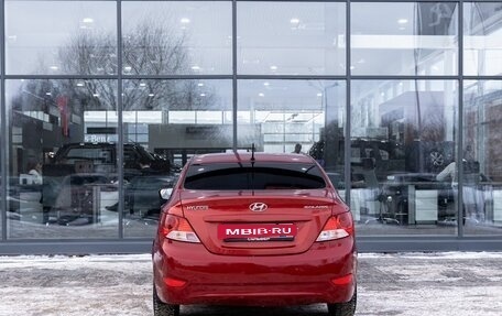 Hyundai Solaris II рестайлинг, 2011 год, 750 000 рублей, 4 фотография