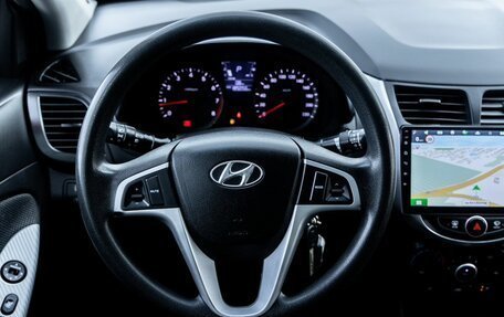 Hyundai Solaris II рестайлинг, 2011 год, 750 000 рублей, 16 фотография