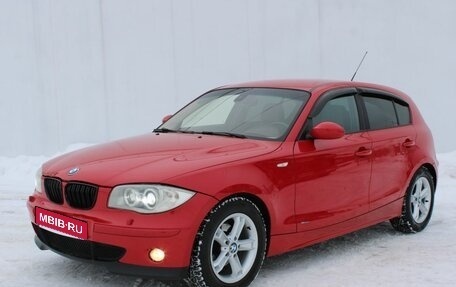 BMW 1 серия, 2006 год, 675 000 рублей, 1 фотография