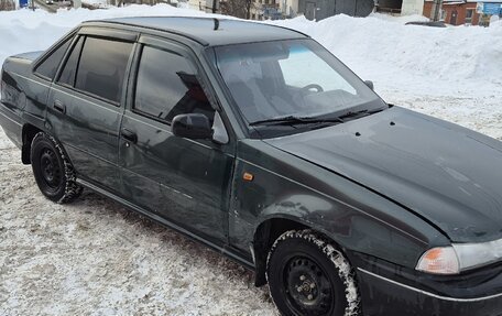 Daewoo Nexia I рестайлинг, 2002 год, 65 000 рублей, 2 фотография