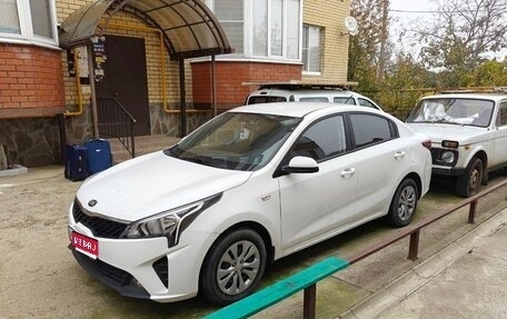 KIA Rio IV, 2021 год, 1 500 000 рублей, 1 фотография