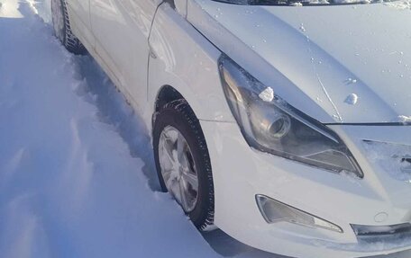 Hyundai Solaris II рестайлинг, 2016 год, 500 000 рублей, 1 фотография