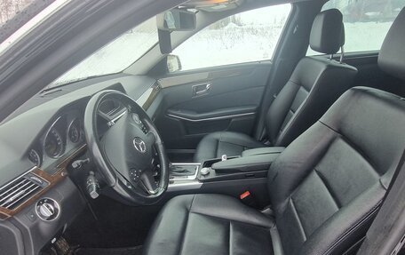 Mercedes-Benz E-Класс, 2010 год, 1 450 000 рублей, 6 фотография