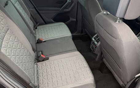 Volkswagen Tiguan II, 2021 год, 2 500 000 рублей, 9 фотография