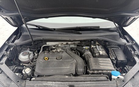 Volkswagen Tiguan II, 2021 год, 2 500 000 рублей, 16 фотография