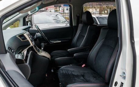 Toyota Vellfire I, 2013 год, 2 399 000 рублей, 12 фотография