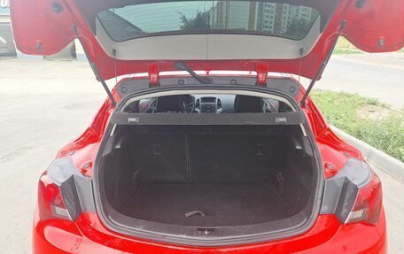 Opel Astra J, 2011 год, 970 000 рублей, 16 фотография