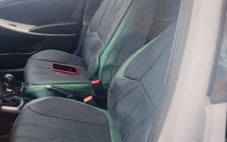 Hyundai Solaris II рестайлинг, 2016 год, 500 000 рублей, 8 фотография