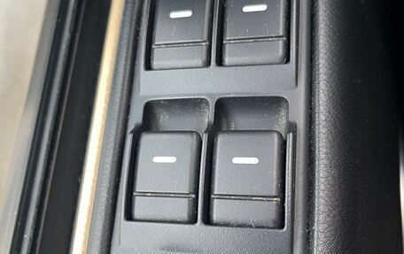 Land Rover Discovery III, 2008 год, 2 100 000 рублей, 27 фотография