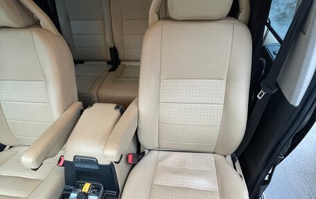 Land Rover Discovery III, 2008 год, 2 100 000 рублей, 29 фотография