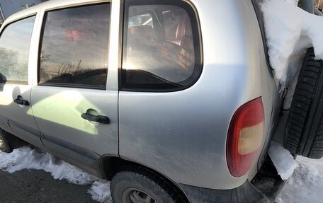 Chevrolet Niva I рестайлинг, 2005 год, 180 000 рублей, 3 фотография