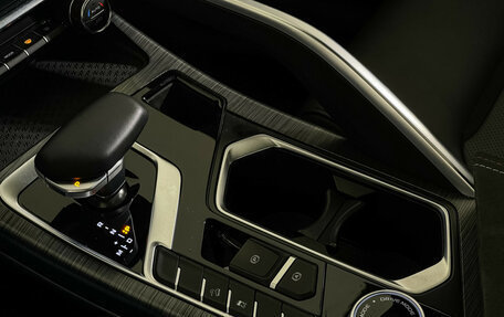 Geely Tugella FY11, 2023 год, 3 098 000 рублей, 21 фотография