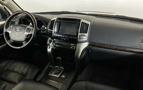 Toyota Land Cruiser 200, 2013 год, 4 297 000 рублей, 9 фотография