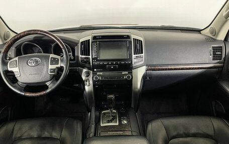 Toyota Land Cruiser 200, 2013 год, 4 297 000 рублей, 13 фотография