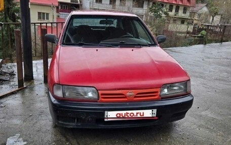 Nissan Primera II рестайлинг, 1990 год, 270 000 рублей, 1 фотография