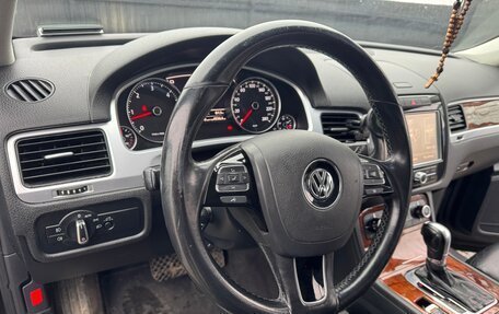 Volkswagen Touareg III, 2011 год, 2 600 000 рублей, 13 фотография