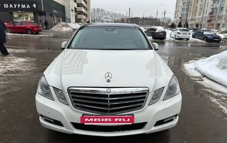 Mercedes-Benz E-Класс, 2009 год, 1 380 000 рублей, 2 фотография