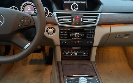 Mercedes-Benz E-Класс, 2009 год, 1 380 000 рублей, 33 фотография