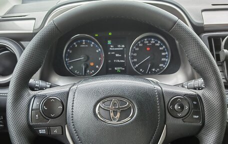 Toyota RAV4, 2017 год, 2 850 000 рублей, 10 фотография