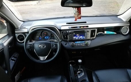 Toyota RAV4, 2017 год, 2 850 000 рублей, 8 фотография