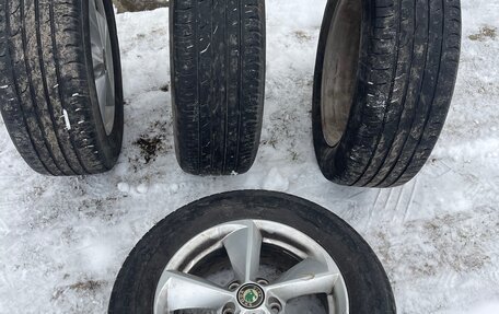 Skoda Yeti I рестайлинг, 2017 год, 1 350 000 рублей, 15 фотография