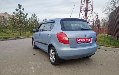 Skoda Fabia II, 2010 год, 599 000 рублей, 3 фотография