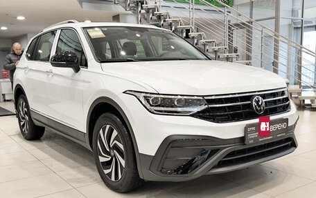Volkswagen Tiguan II, 2025 год, 3 885 000 рублей, 7 фотография