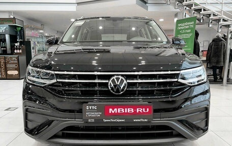 Volkswagen Tiguan II, 2025 год, 3 885 000 рублей, 2 фотография