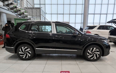 Volkswagen Tiguan II, 2025 год, 3 885 000 рублей, 5 фотография